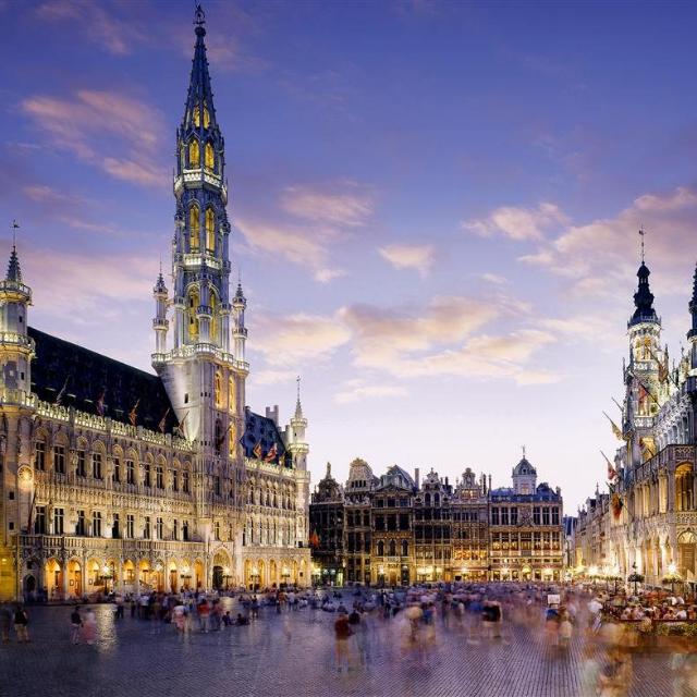 Españoles en Bruselas
