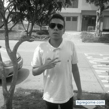 alex225 chico soltero en Cali