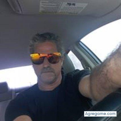 yuraldisocarras chico soltero en Lebanon