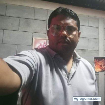 alfredoalfredo123 chico soltero en Villa Libertad