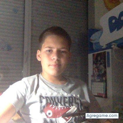 Adrian1234567891011 chico soltero en Santander
