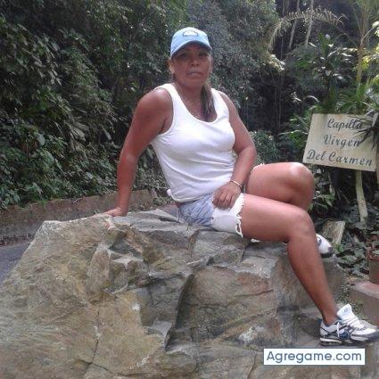 caro24 chica soltera en Maracay