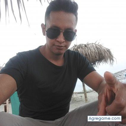 Lolodenoche chico soltero en Ambato