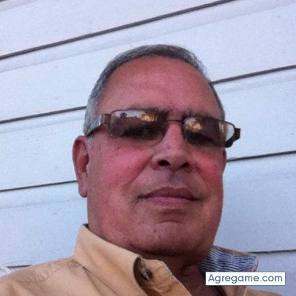 banquero chico soltero en Atlanta