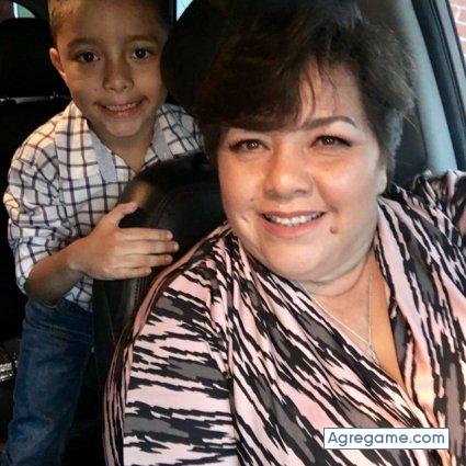 annisosa chica soltera en Poptun