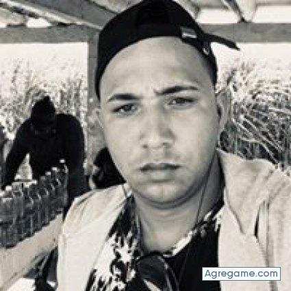 yohandermontejo chico soltero en Cayo Mambí