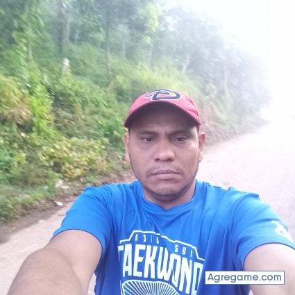 Mil1983 chico soltero en Nueva Guinea