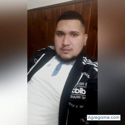 Agusntin22 chico soltero en Grand Bourg