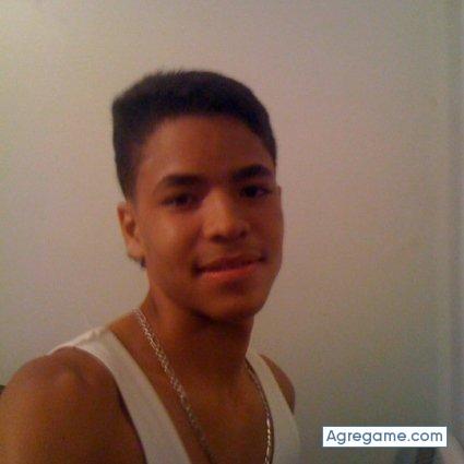 yonaiker chico soltero en Playa Grande