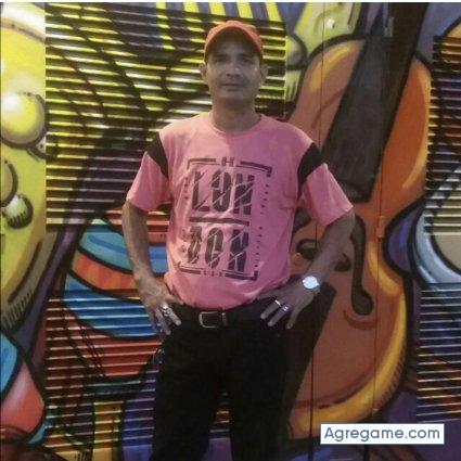 Guillermo73gabriel chico soltero en Data De Posorja