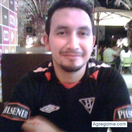 GEOVA chico soltero en Quito
