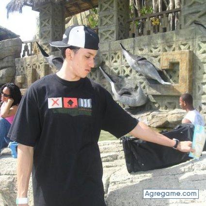 gramsci chico soltero en Tamboril