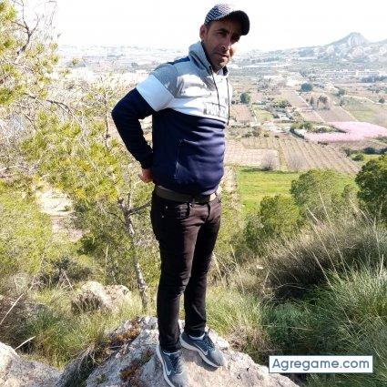 hichamespana chico soltero en Medina De Rioseco