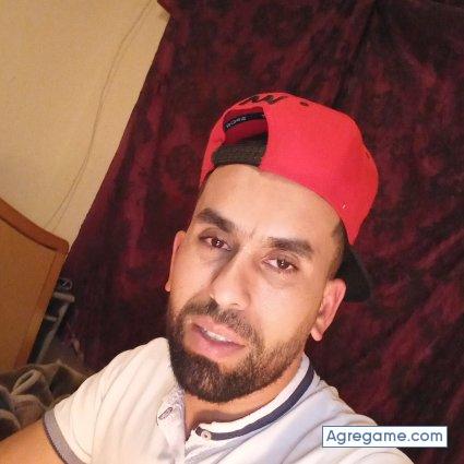 -----------8381 chico soltero en San Pedro Del Pinatar