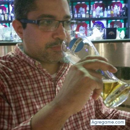 IQ130 chico separado en Mao