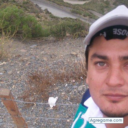 AdrianGabriel chico soltero en Bella Vista