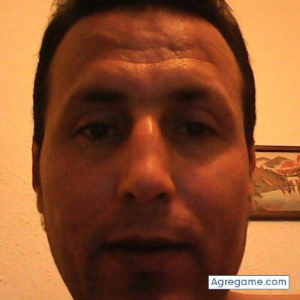 adil444 chico soltero en Barcelona