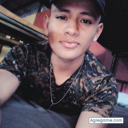 Omy_corttz chico soltero en Poptun