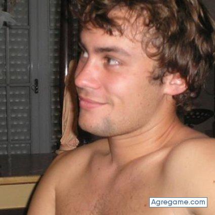 Valentino2486 chico soltero en San Martín