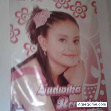 ludwika chica soltera en Berwyn