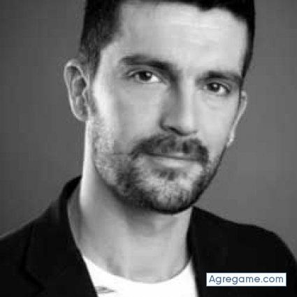 R4UL17 chico casado en Porlamar