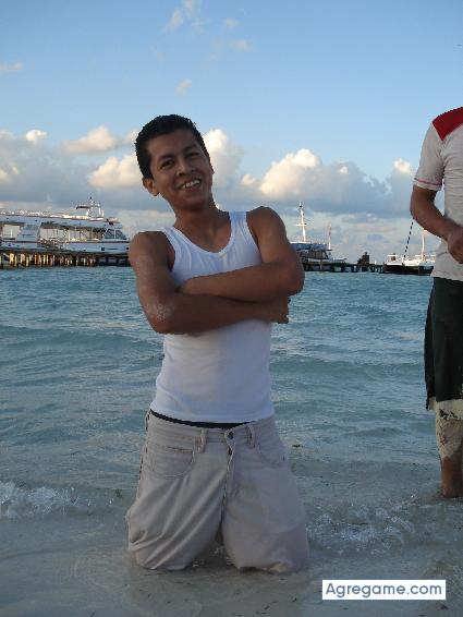emanuel16 chico soltero en Cancún
