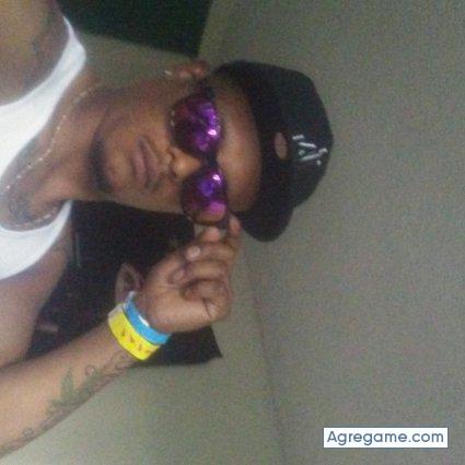 9092009500 chico soltero en Perris