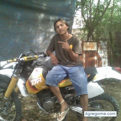 lokii chico soltero en Coronel Du Graty