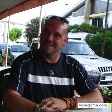 javitak chico divorciado en Parque De Las Castillas