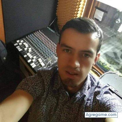 Juan00777 chico soltero en Restrepo