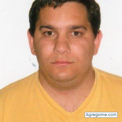 Fernando24 chico soltero en Málaga