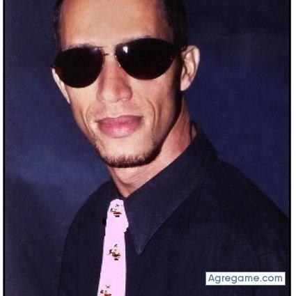 megavampiro chico soltero en Hato Del Yaque