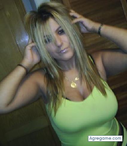 Yola chica casada en Caldes d'estrac