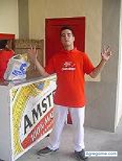 Cristofer chico soltero en Coria Del Rio