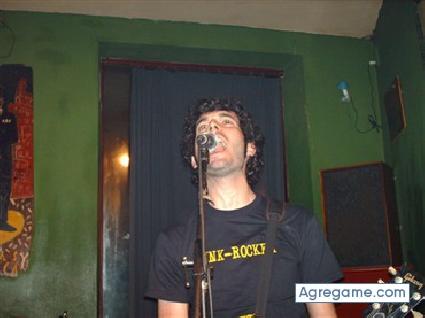 Asheton chico soltero en Oviedo