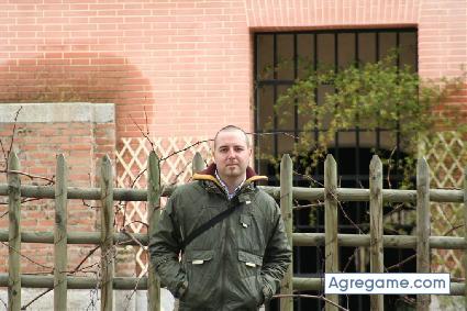 Icarofdez chico soltero en Madrid