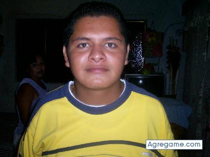 albnerto05 chico soltero en San Andrés Huayápam