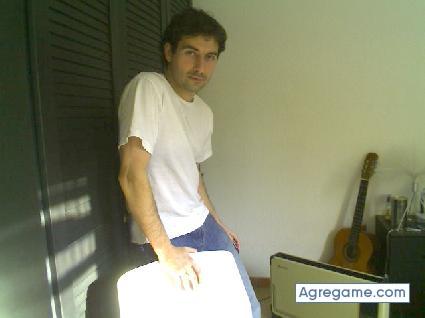 Wiru chico soltero en Rubi