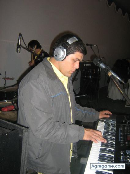 almax chico casado en Santiago