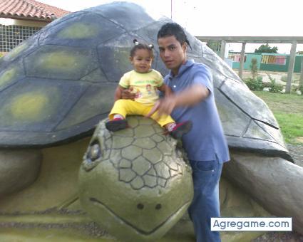 alejandro8687 chico soltero en Cartanal