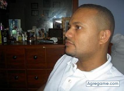 JINILIRIA chico soltero en Flushing