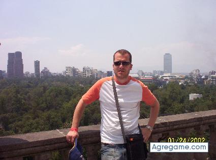 triskel chico soltero en Barcelona
