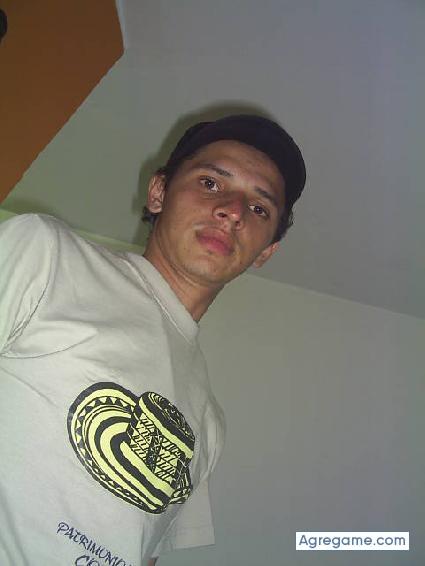 FELIPE7 chico soltero en Gigante