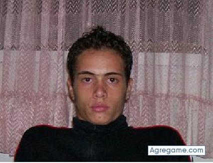 siux chico soltero en Leticia