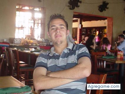 davis chico soltero en Guatemala