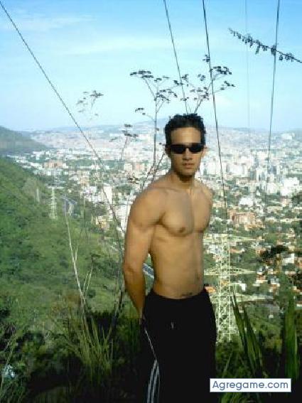 jarg3 chico soltero en Caracas