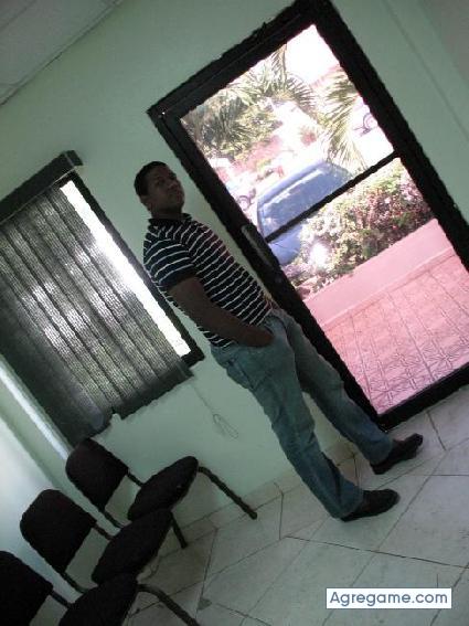 elejido chico soltero en Santo Domingo Norte