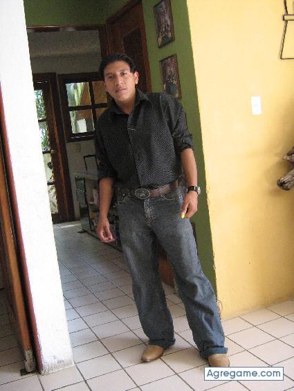 LUIS8A chico soltero en Guatemala