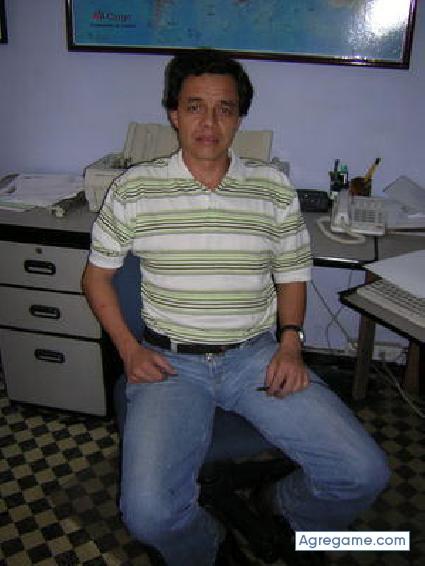 DANNYSXXI chico casado en Bogotá