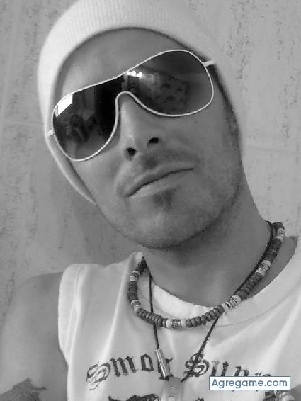 break32 chico soltero en Reus